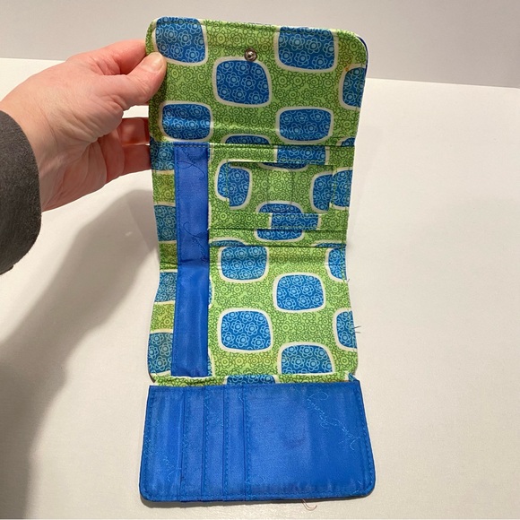 Vera Bradley Blue and Green Patterned Wallet Trifold. NWOT - Picture 4 of 6